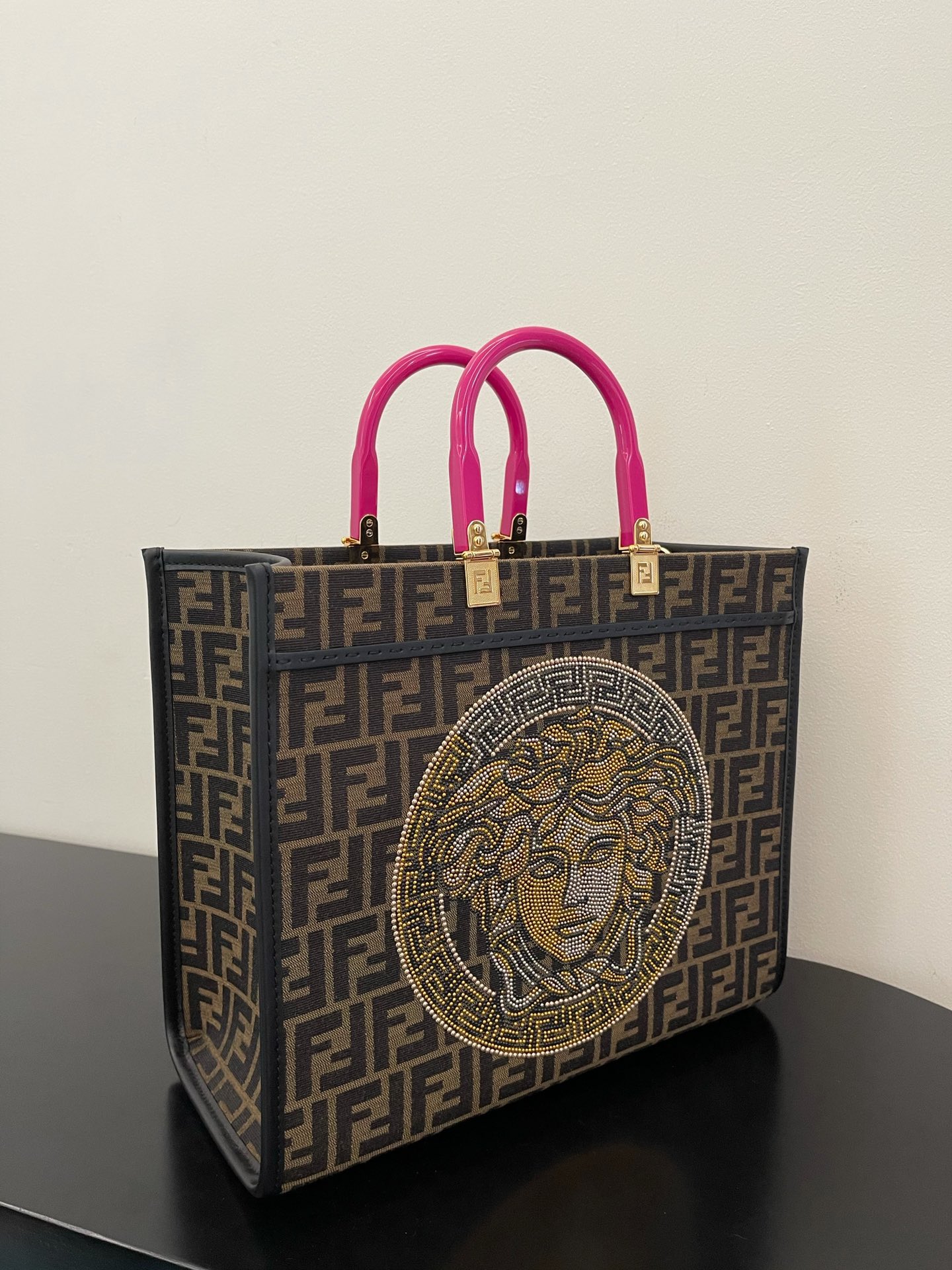 TOP FENDI Medium Sunshine Baroque Prints Tote - Brown