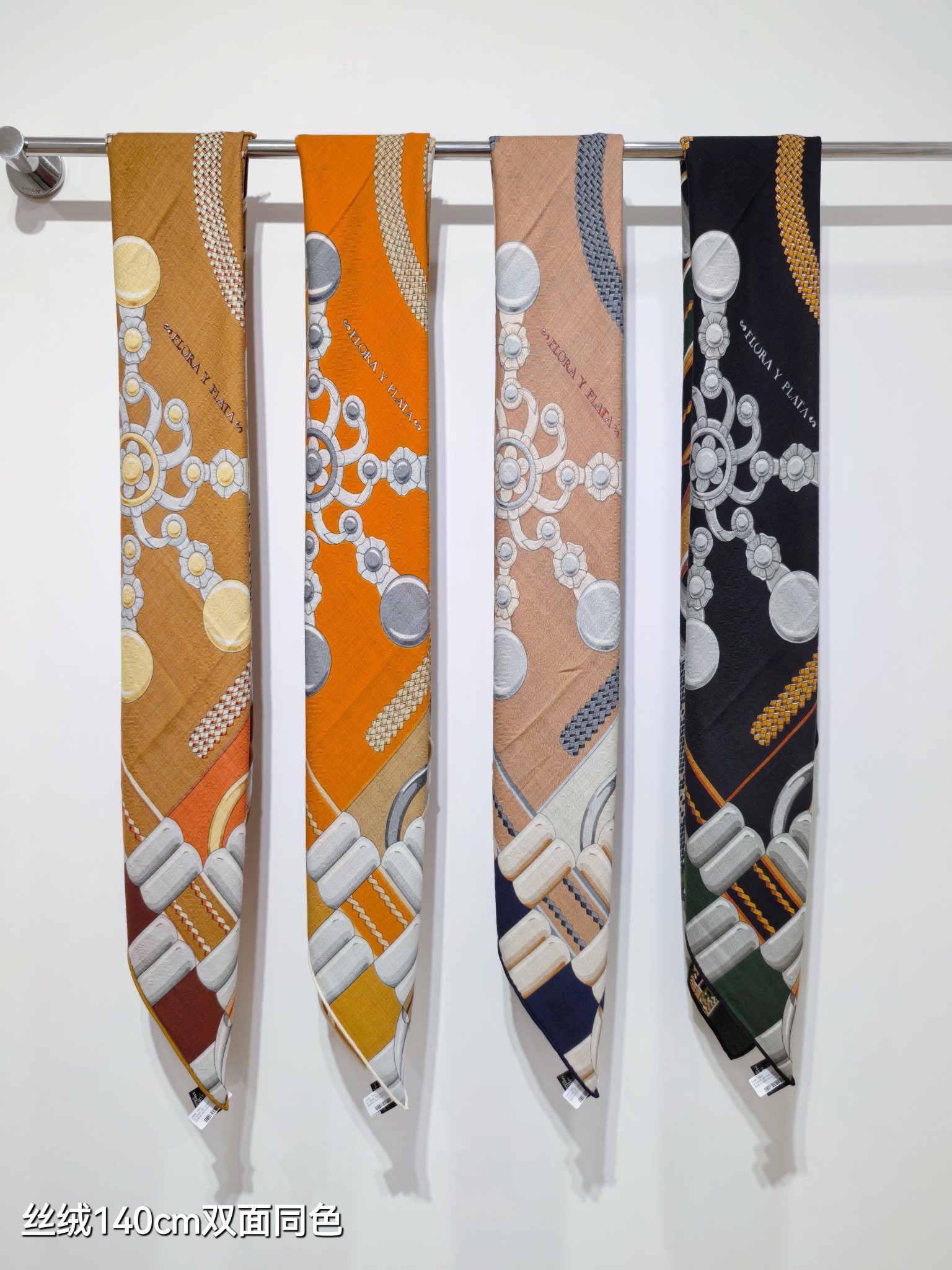 TOP HERMES 70% Cashmere + 30% Silk Scarf 140x140 cm - 4 Colors