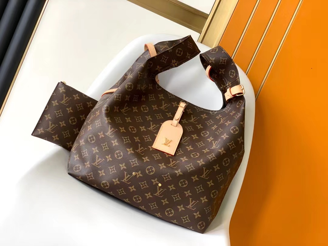 TOP Louis Vuitton LV  Atlantis GM Monogram Shoulder Bag 34×34×13.5cm