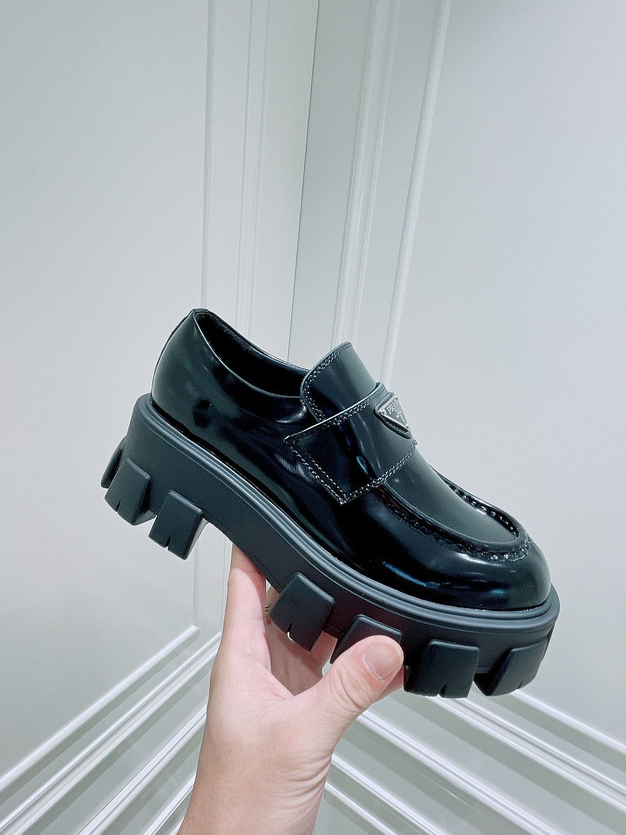 TOP PRADA Brushed Leather Logo Chunky Loafers- Black