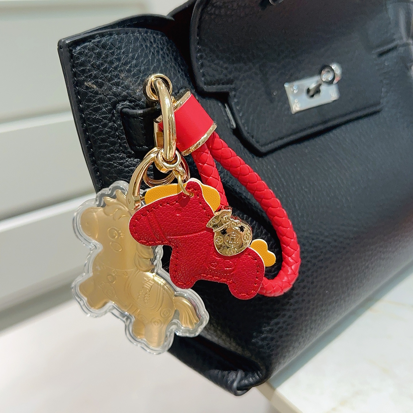 TOP HERMES Key Chain - Gold