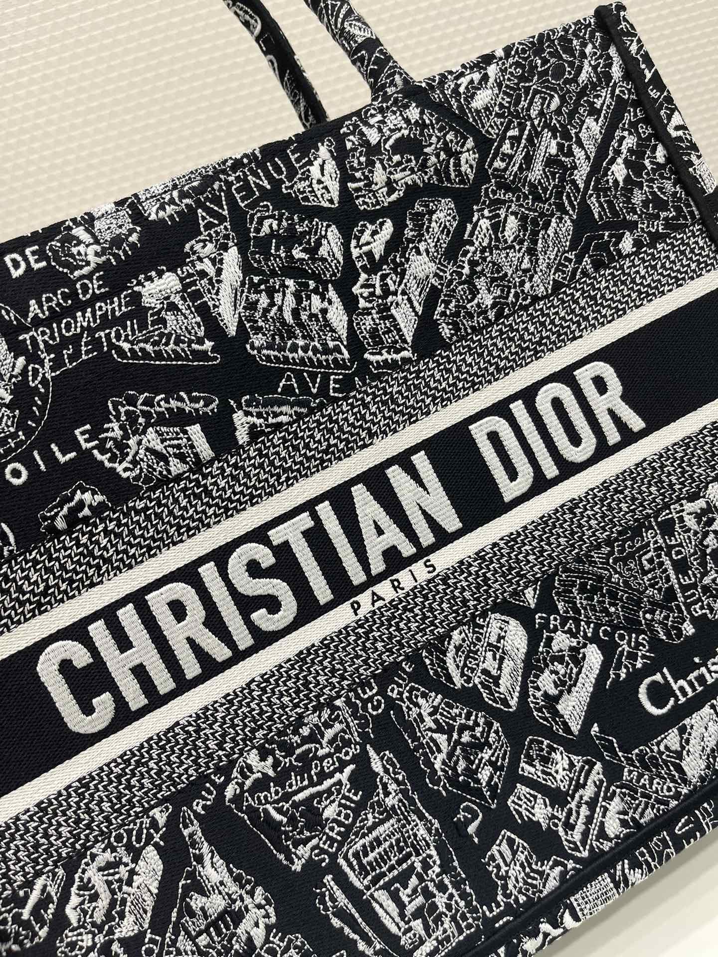 TOP Christian Dior Medium Book Tote Bags - 36*18*28cm - Paris Map Pattern