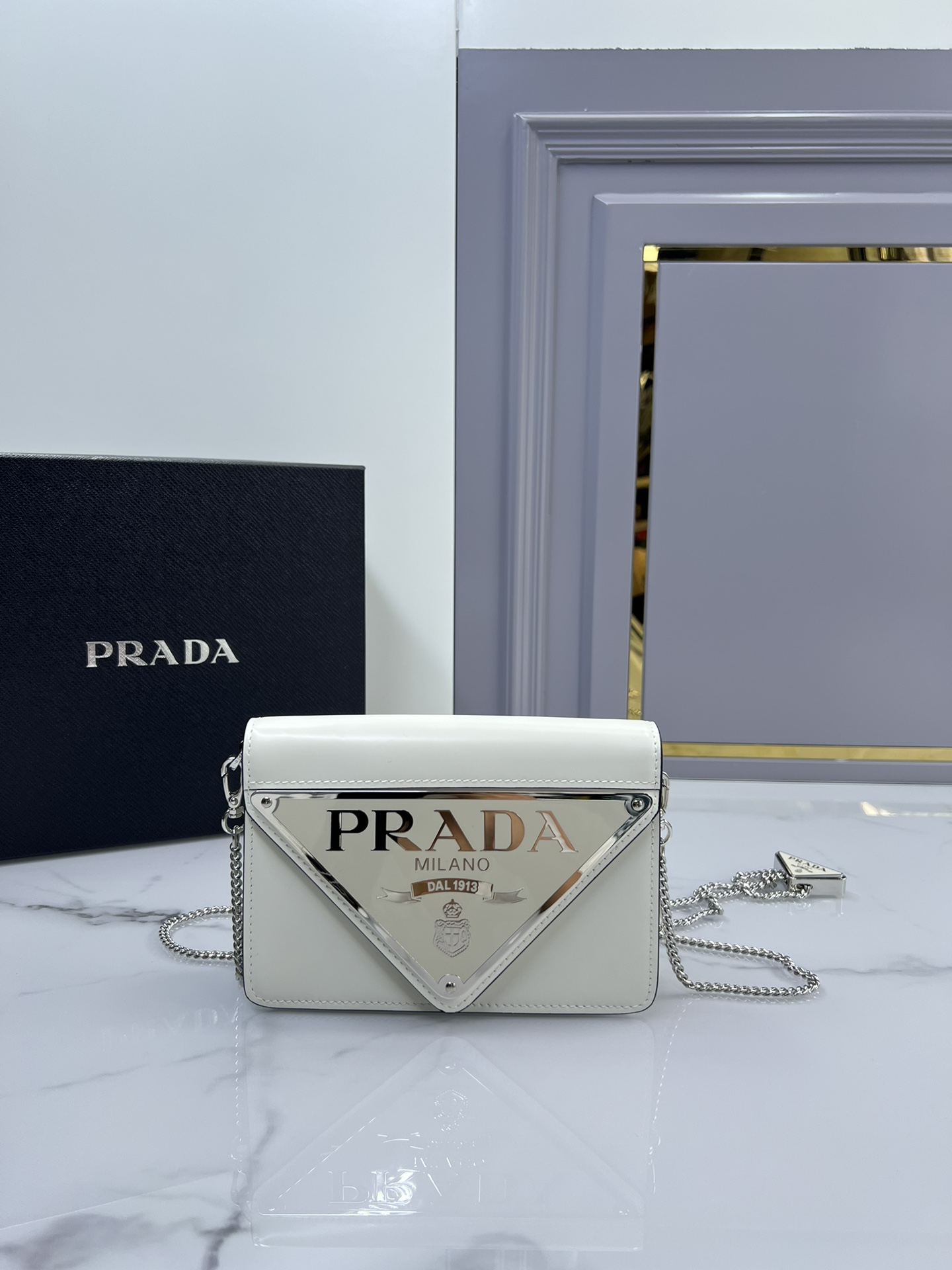 TOP PRADA Cowhide Flap Bag 17*9.5*3.5cm - 2 Colors