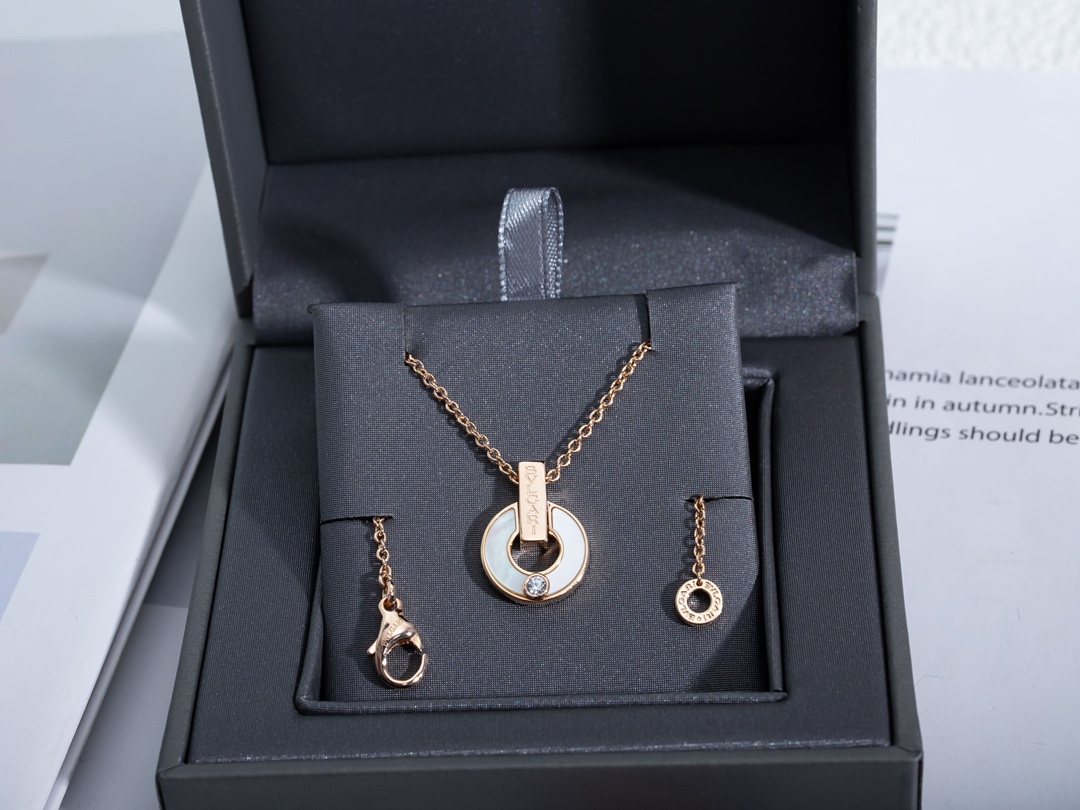 TOP BVLGARI Copper Coin Necklace - 2 Color