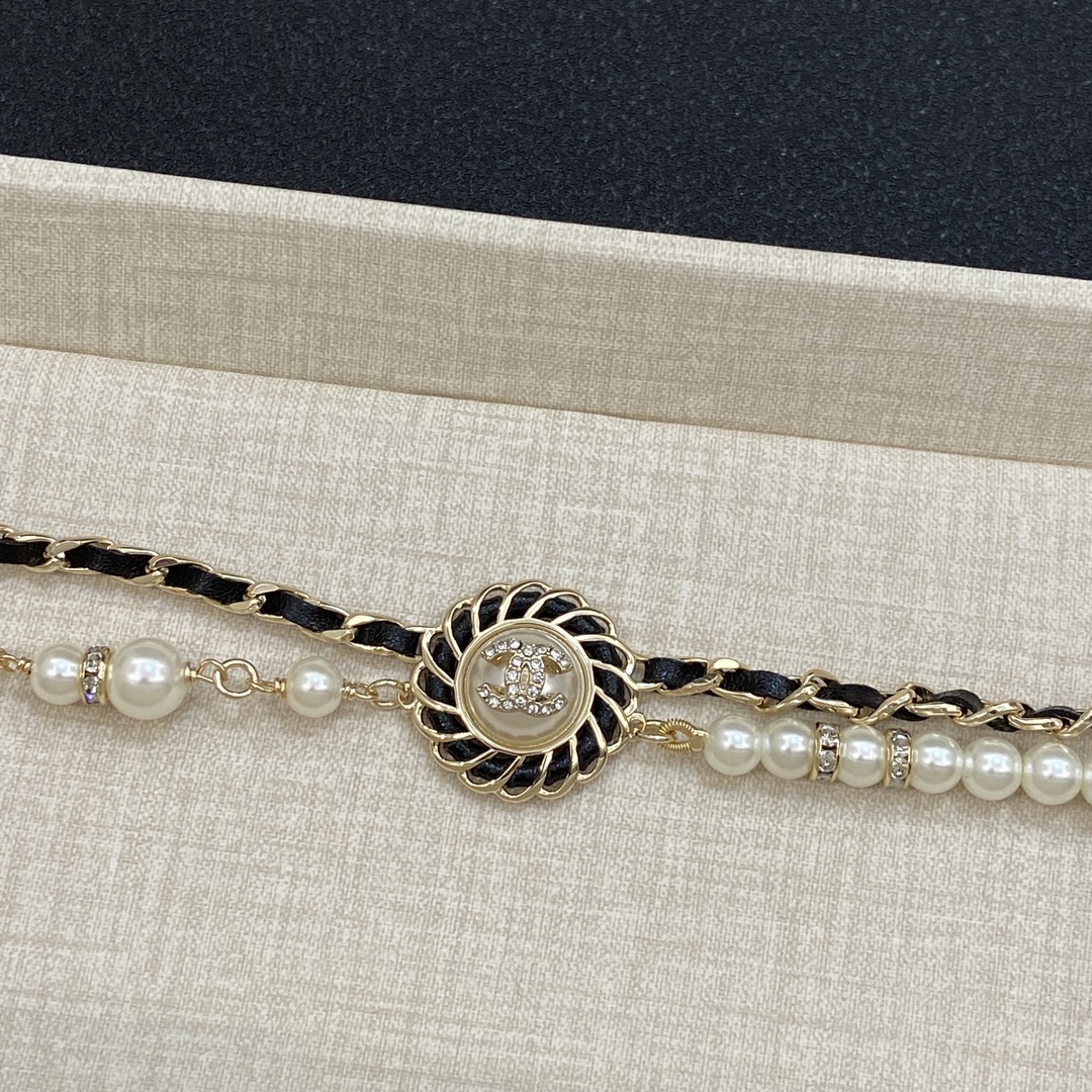 TOP CHANEL Necklace - Gold