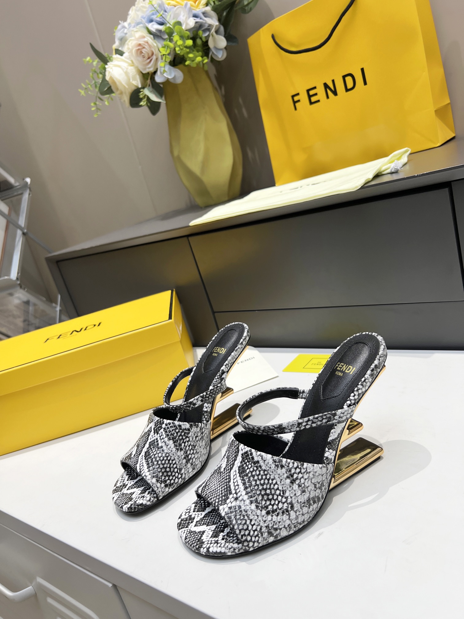 TOP FENDI First High Heel - Snakeskin