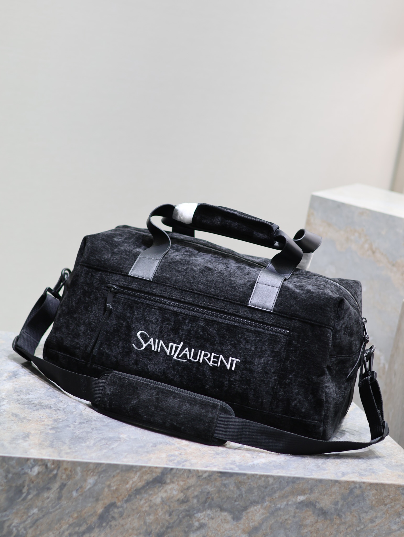 TOP Yves Saint Laurent YSL Suede Travel Handbag - Black
