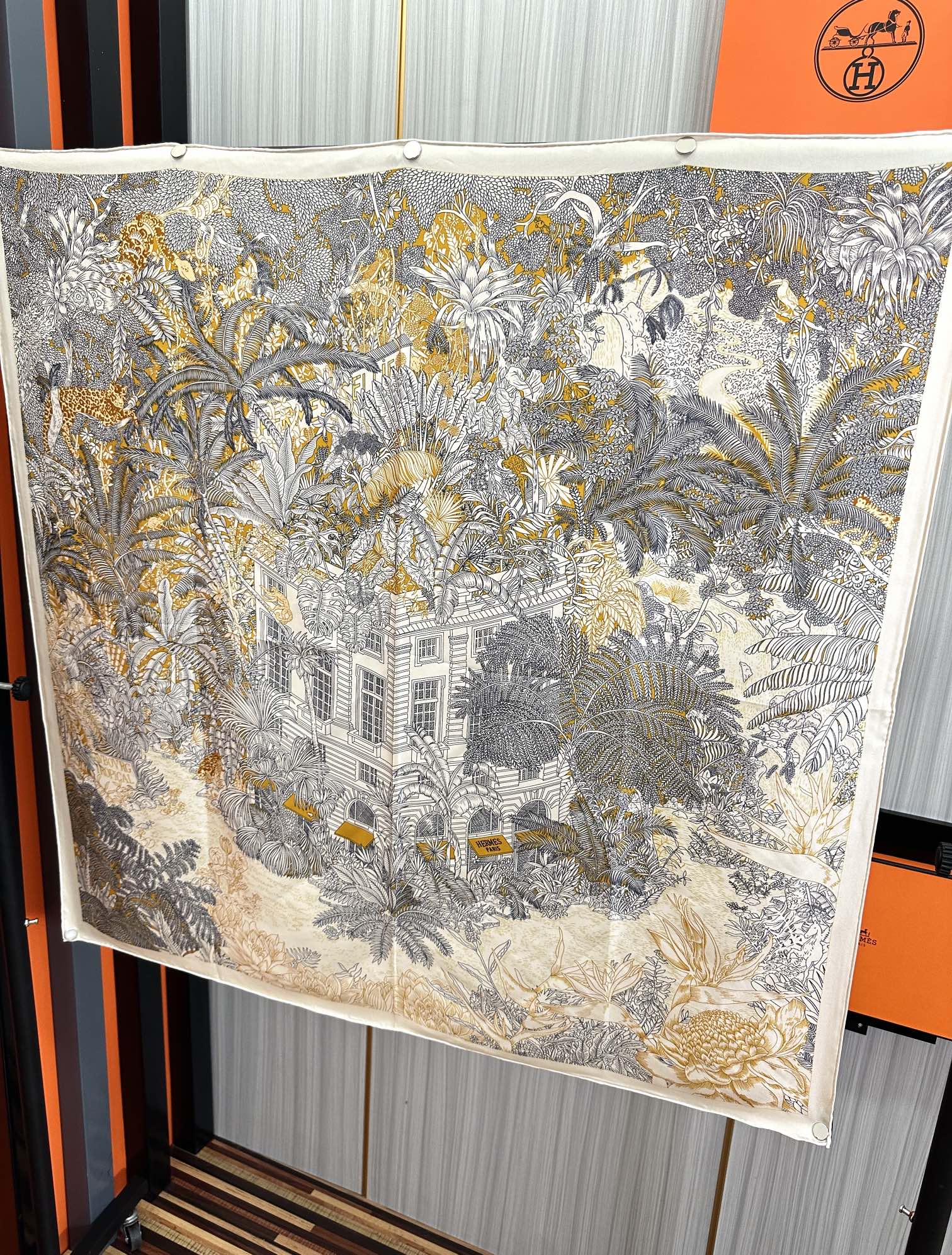 TOP HERMES Square Silk Scarf 90X90cm - 3 Colors
