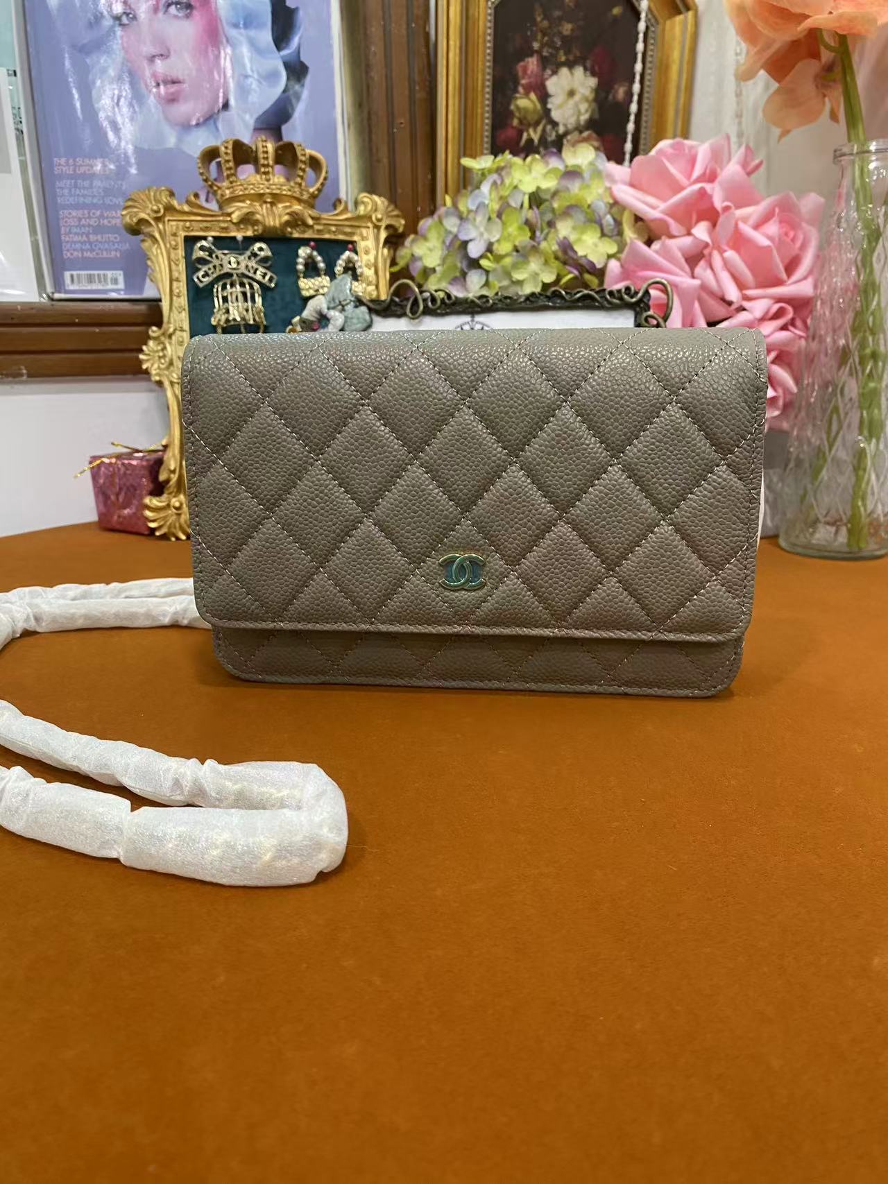 TOP CHANEL WOC Grain Cowhide Flap Bag 20×13×3.5cm - Gray & GHW