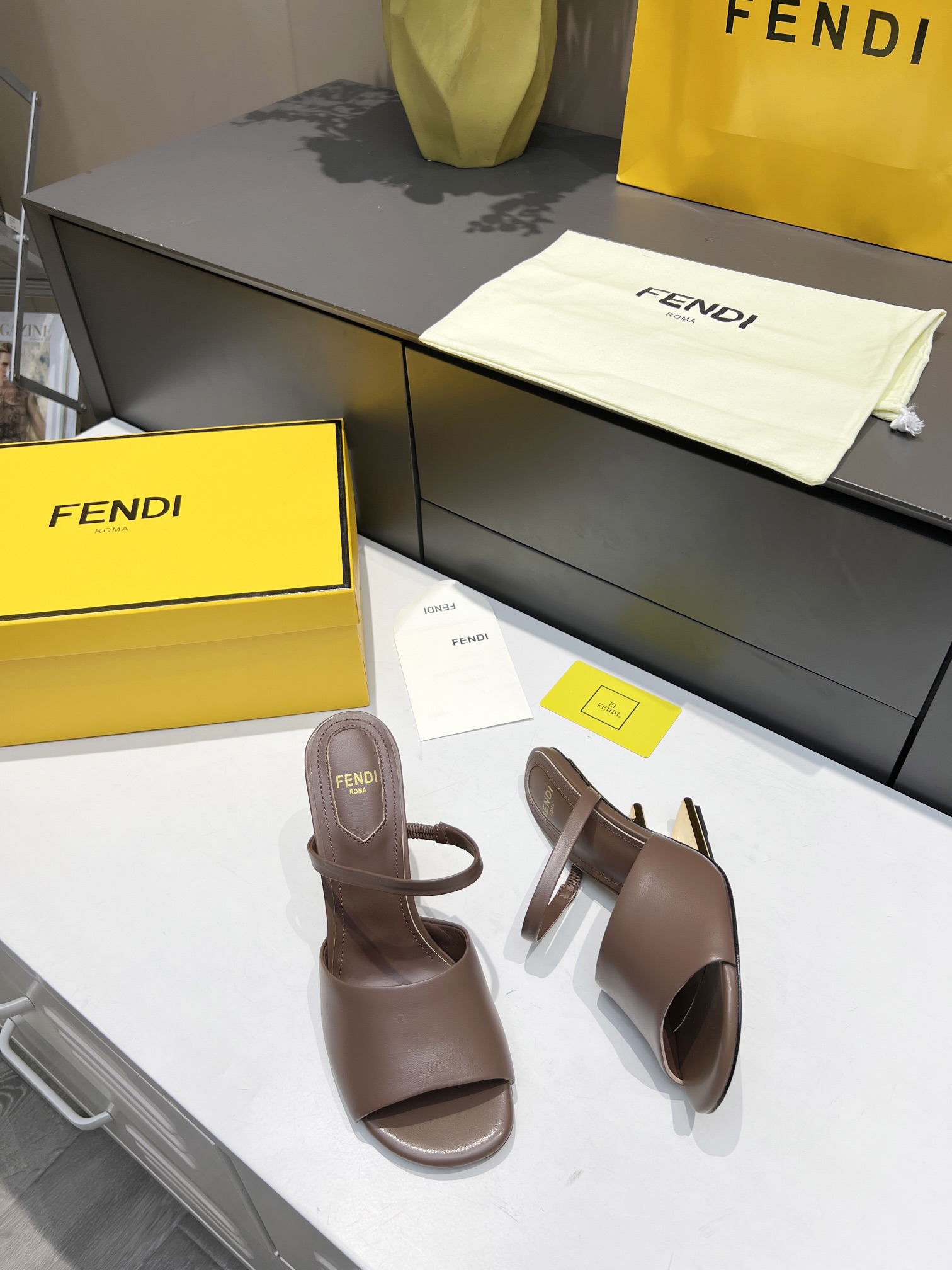 TOP FENDI First High Heel - Chocolate