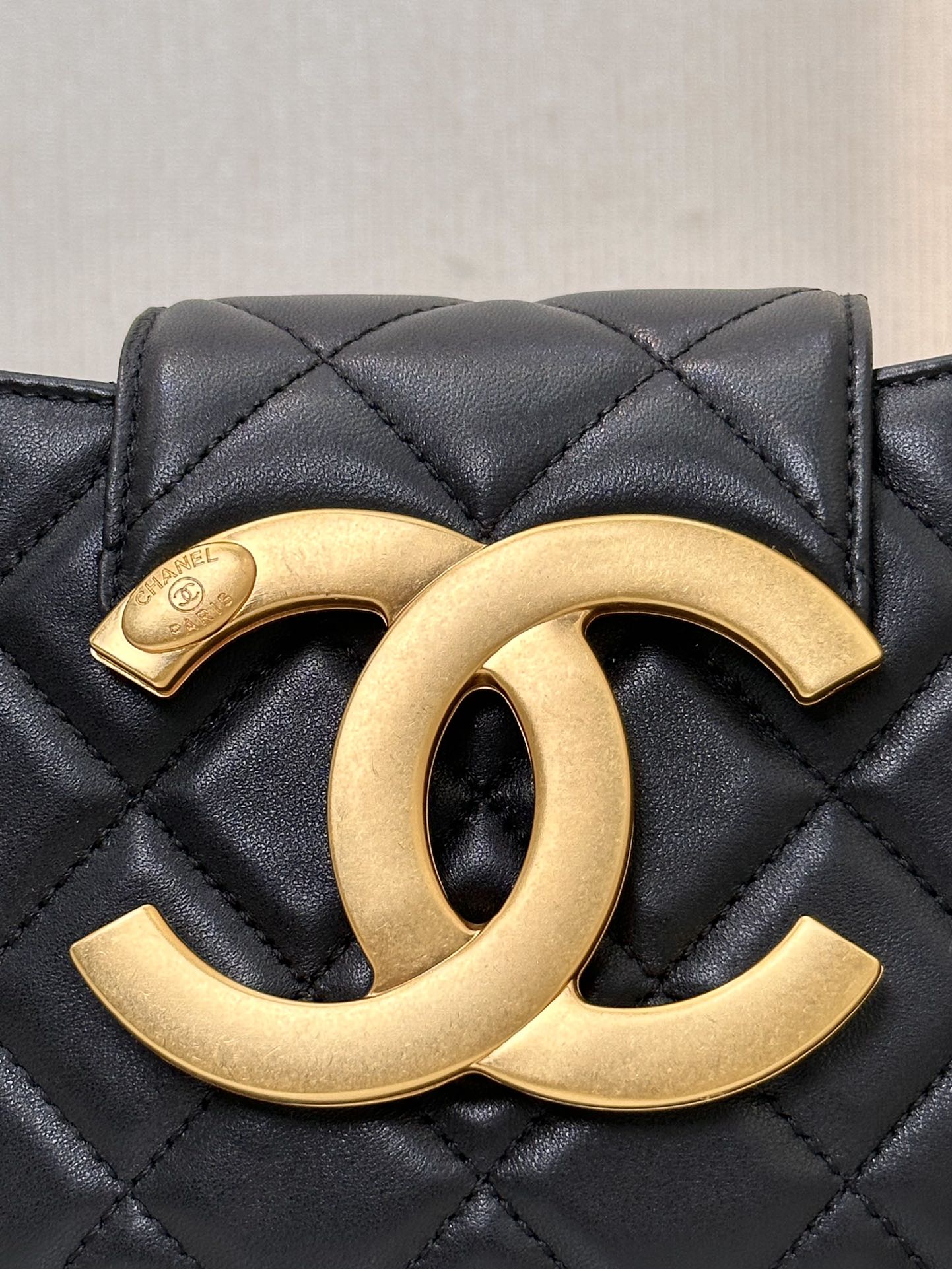 TOP CHANEL Retro Metal LOGO Leather Rhombus Bag 21×14×5cm - GHW&Black