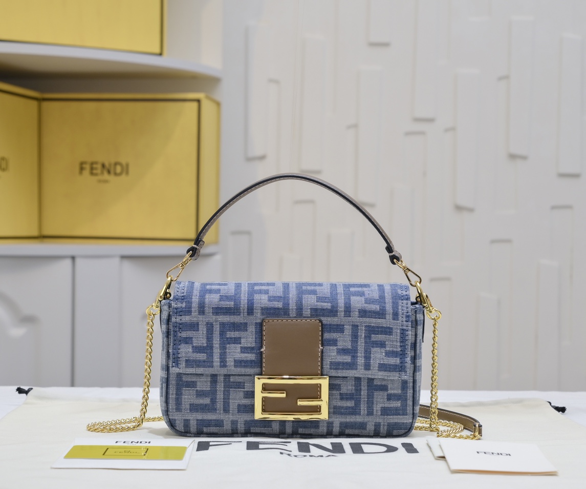 TOP FENDI FF Baguette Bag 19x10x4cm/26x13x6cm - Denim