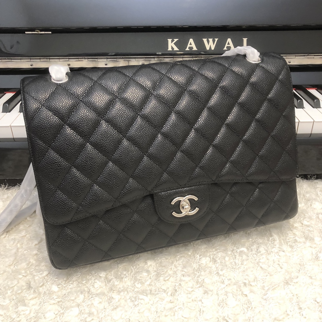 TOP CHANEL Classic Flap Bag Caviar Max 33X20X10cm – Black & SHW