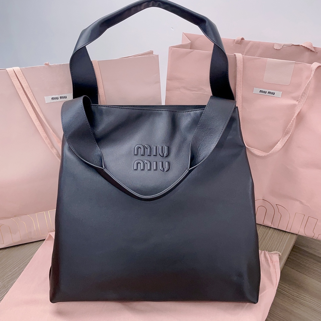 TOP Miu Miu Hobo Calfskin Tote Bag 39 x 38.5 x 11 cm - Black