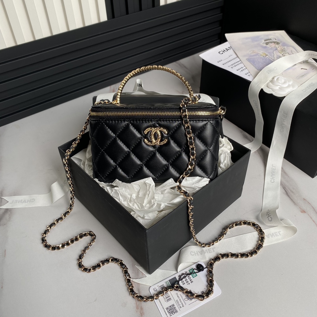TOP CHANEL Vanity Case 17 cm - 2 Color