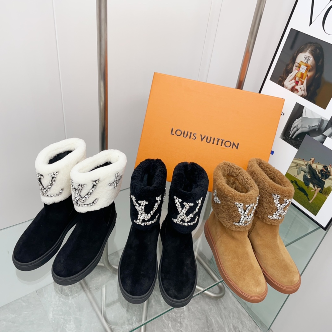 TOP Louis Vuitton LV Autumn And Winter Fur Integrated Snow Short Boots - 3 Colors