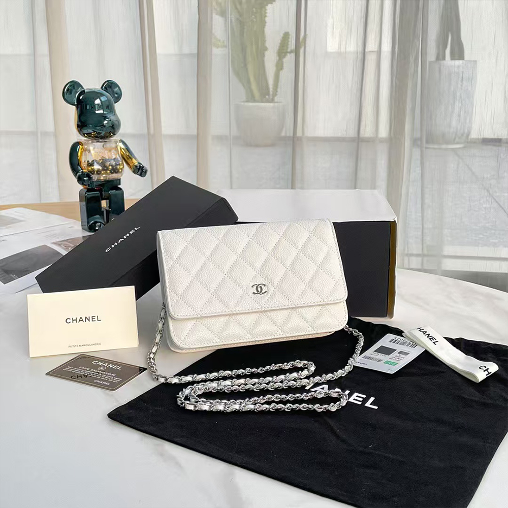 Chanel  WOC Quilted Caviar (Replica)