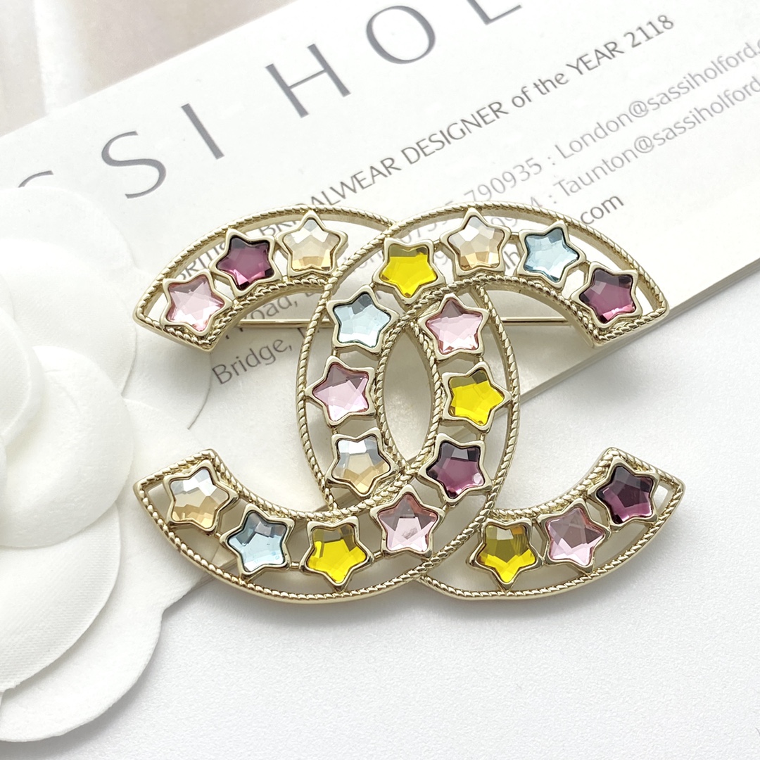 TOP CHANEL Brooch - Gold