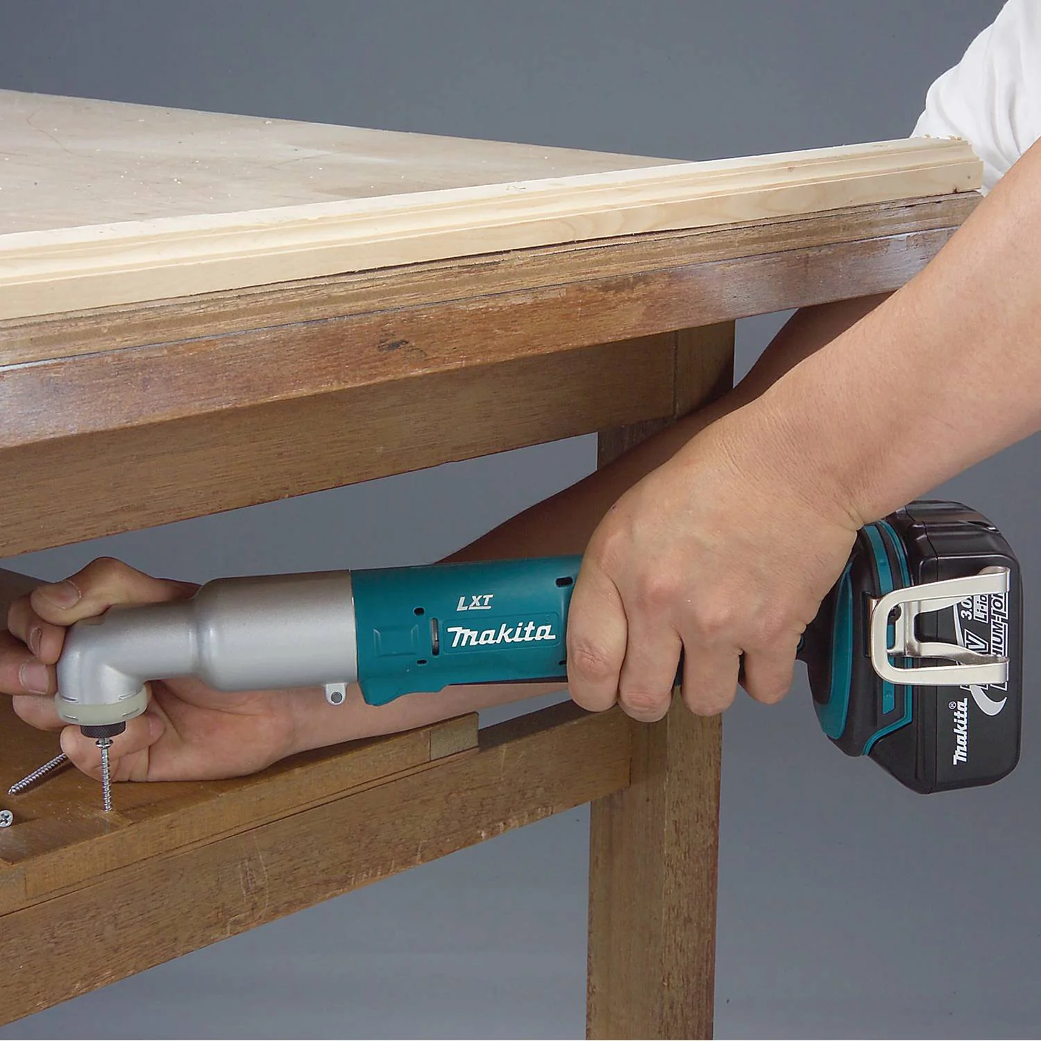 XLT01Z 18-Volt 1/4-Inch LXT Lithium-Ion Angle Impact Driver - Bare Tool
