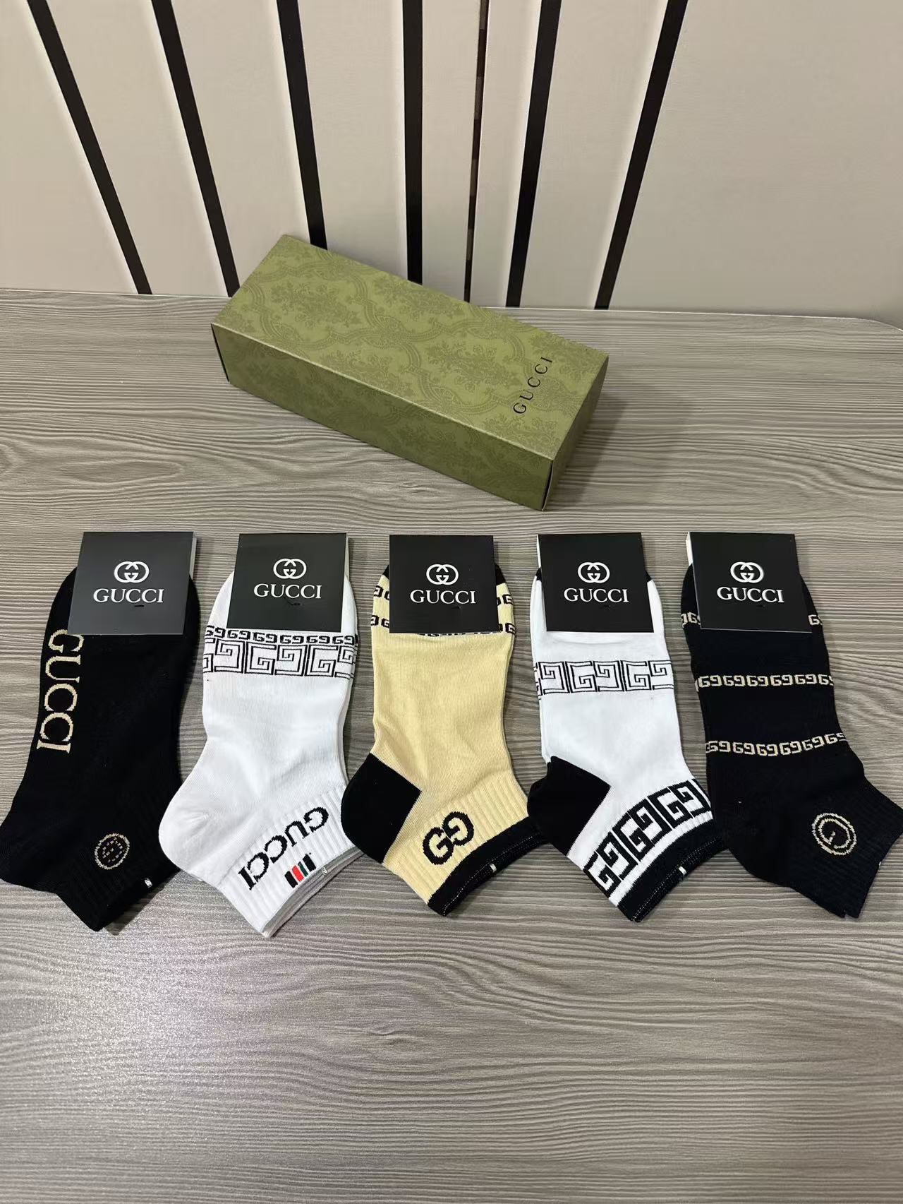 TOP GUCCI Socks - 5 Pieces as a Set