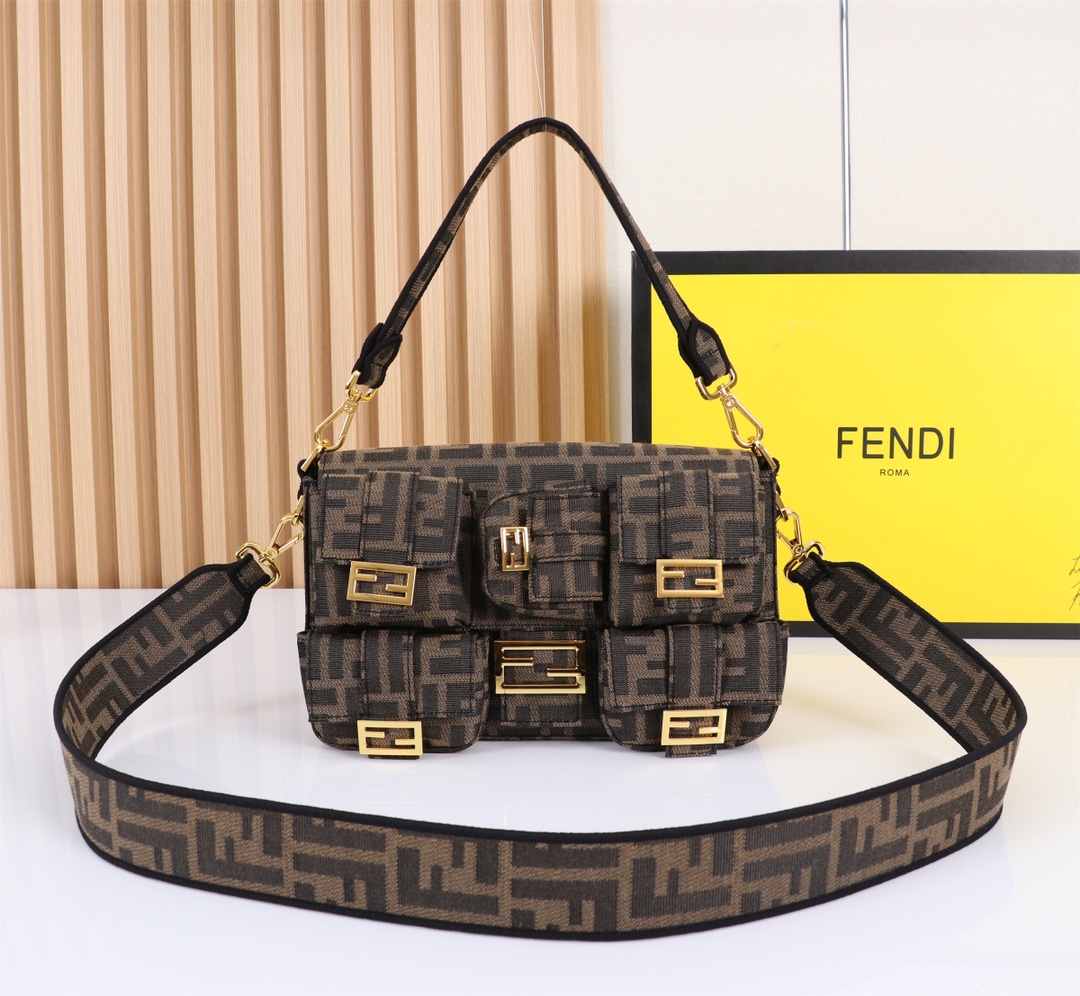 TOP FENDI Multi Pocket Baguette Bag - 27cm