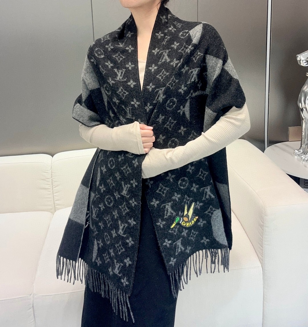 TOP Louis Vuitton LV Cashmare Monogram Scarf - Black