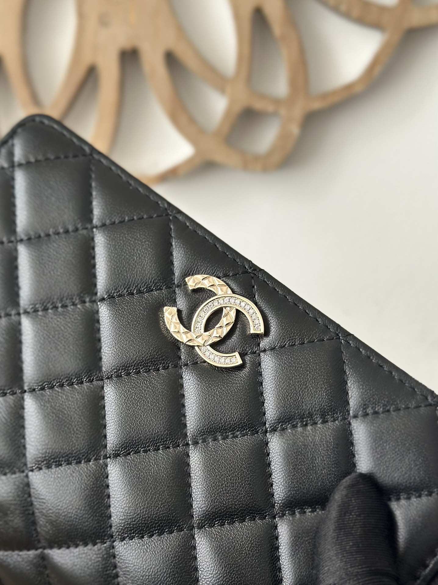 TOP CHANEL WOC Lambskin Bag 19 cm - Black
