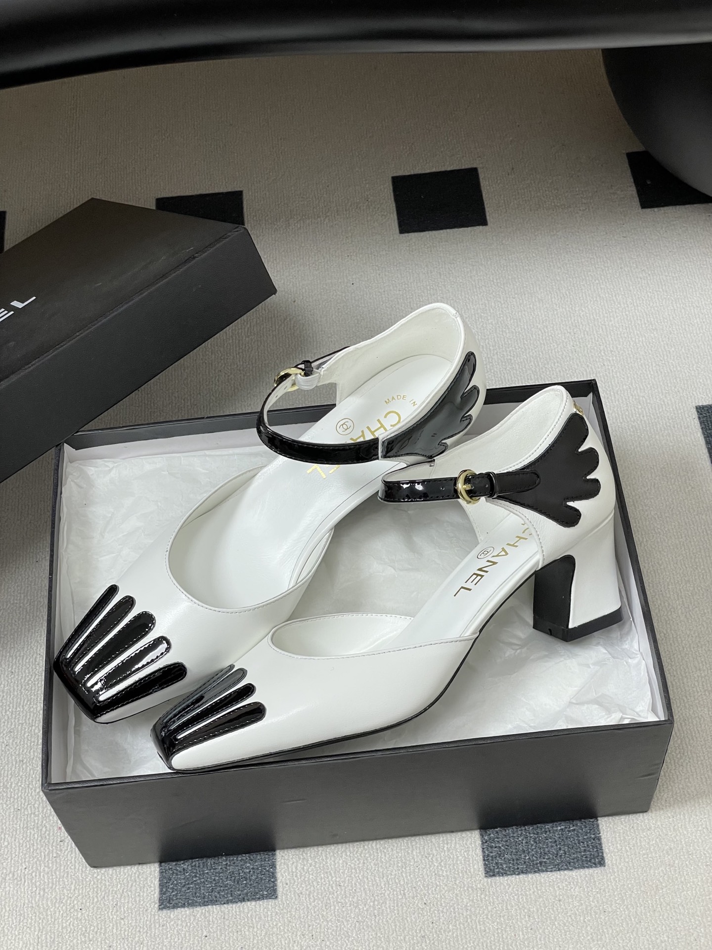 TOP CHANEL 6cm Heels Height CC Pumps - 2 Color