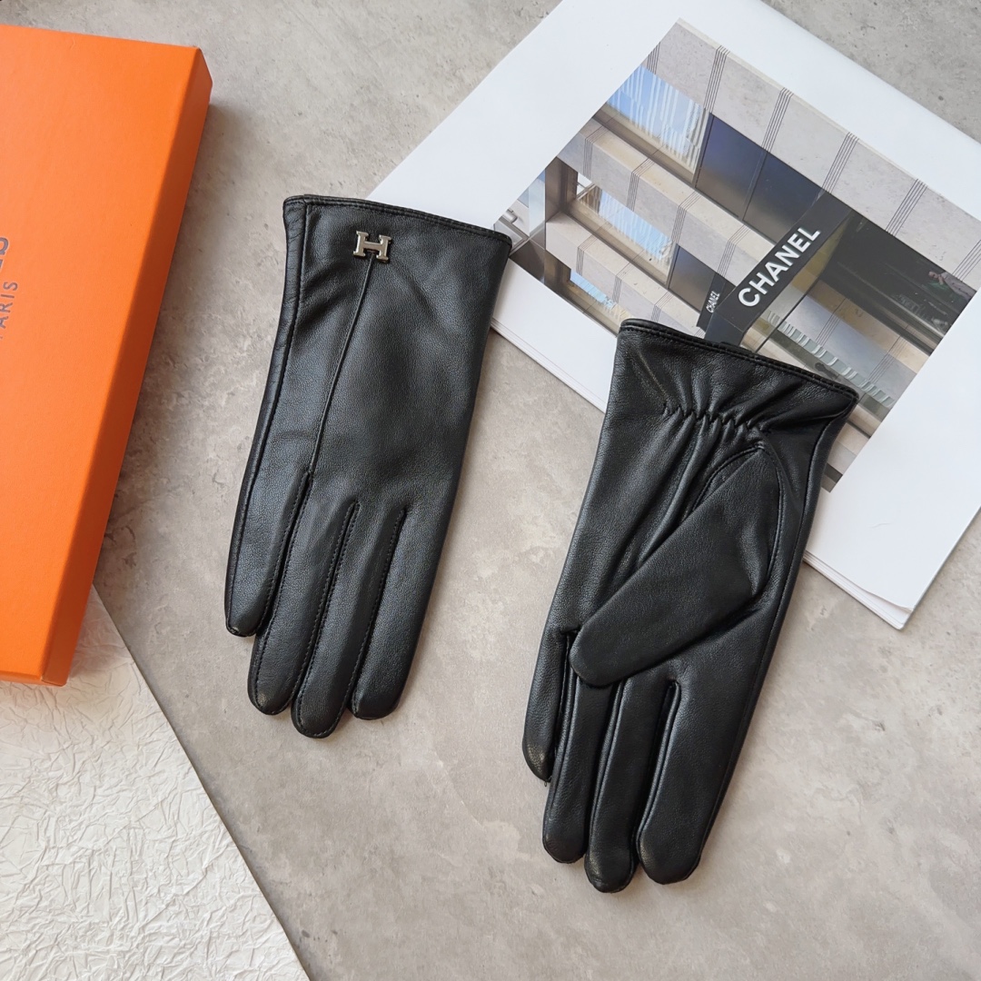 TOP HERMES Women's Sheepskin Gloves