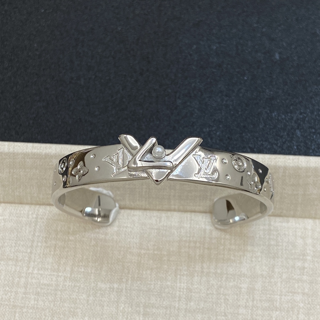 TOP Louis Vuitton LV Bracelets - 3 Colour