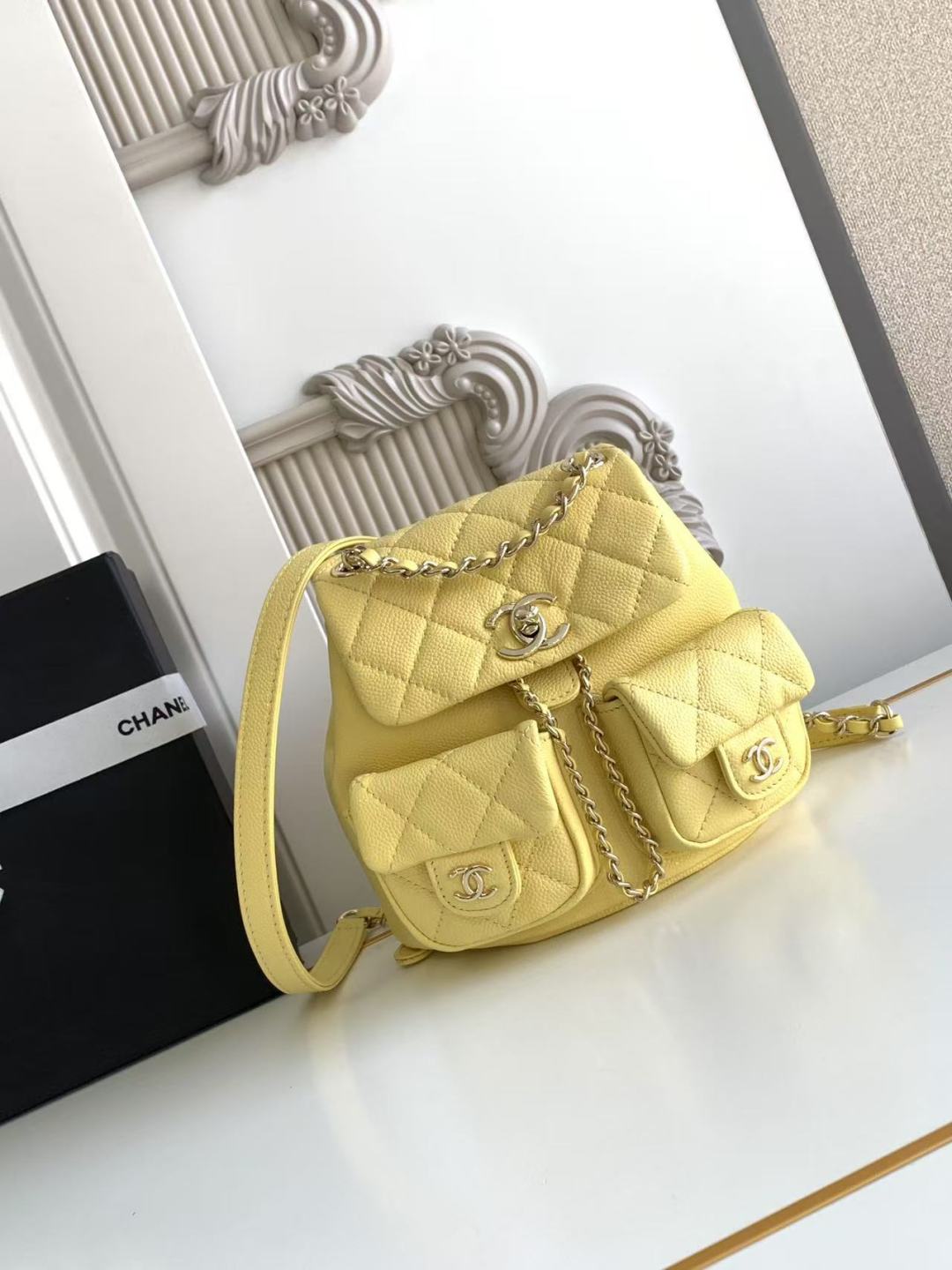 TOP CHANEL Duma Backpack Bag Lychee Pattern Cowhide 17.5x16.5x10cm - Yellow