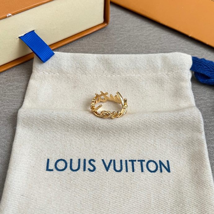 TOP Louis Vuitton LV Ring - 2 Colors