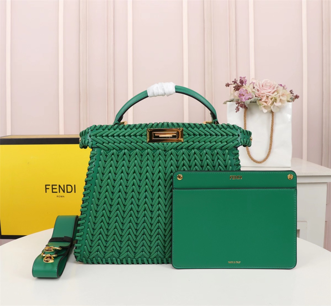 TOP FENDI Peekaboo ISeeU Handbag - Green