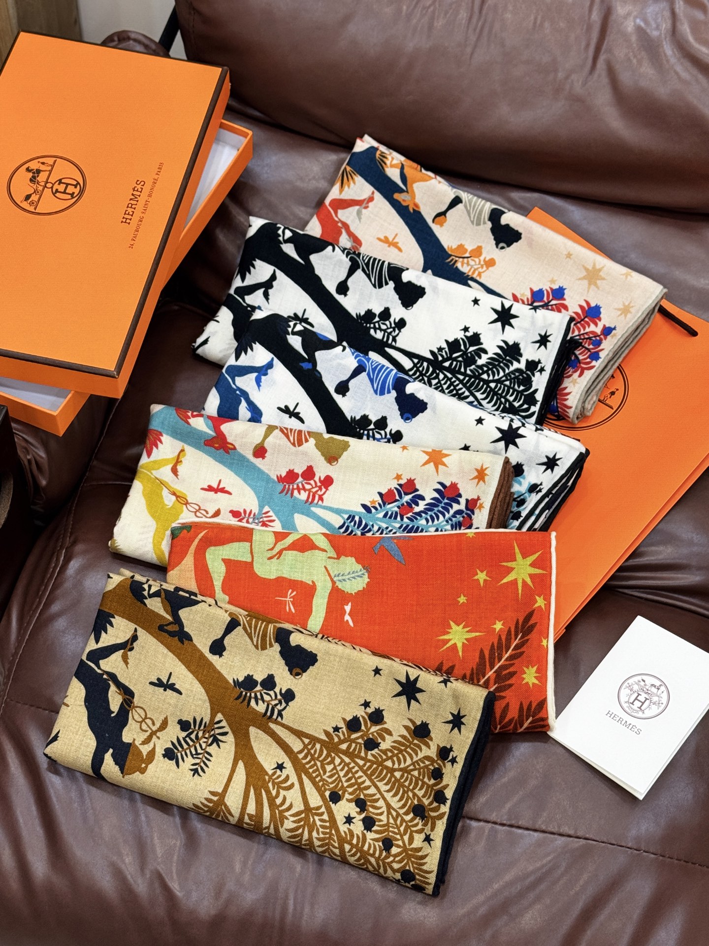 TOP HERMES 70% Cashmere + 30% Silk Scarf 140x140 cm - 6 Colors