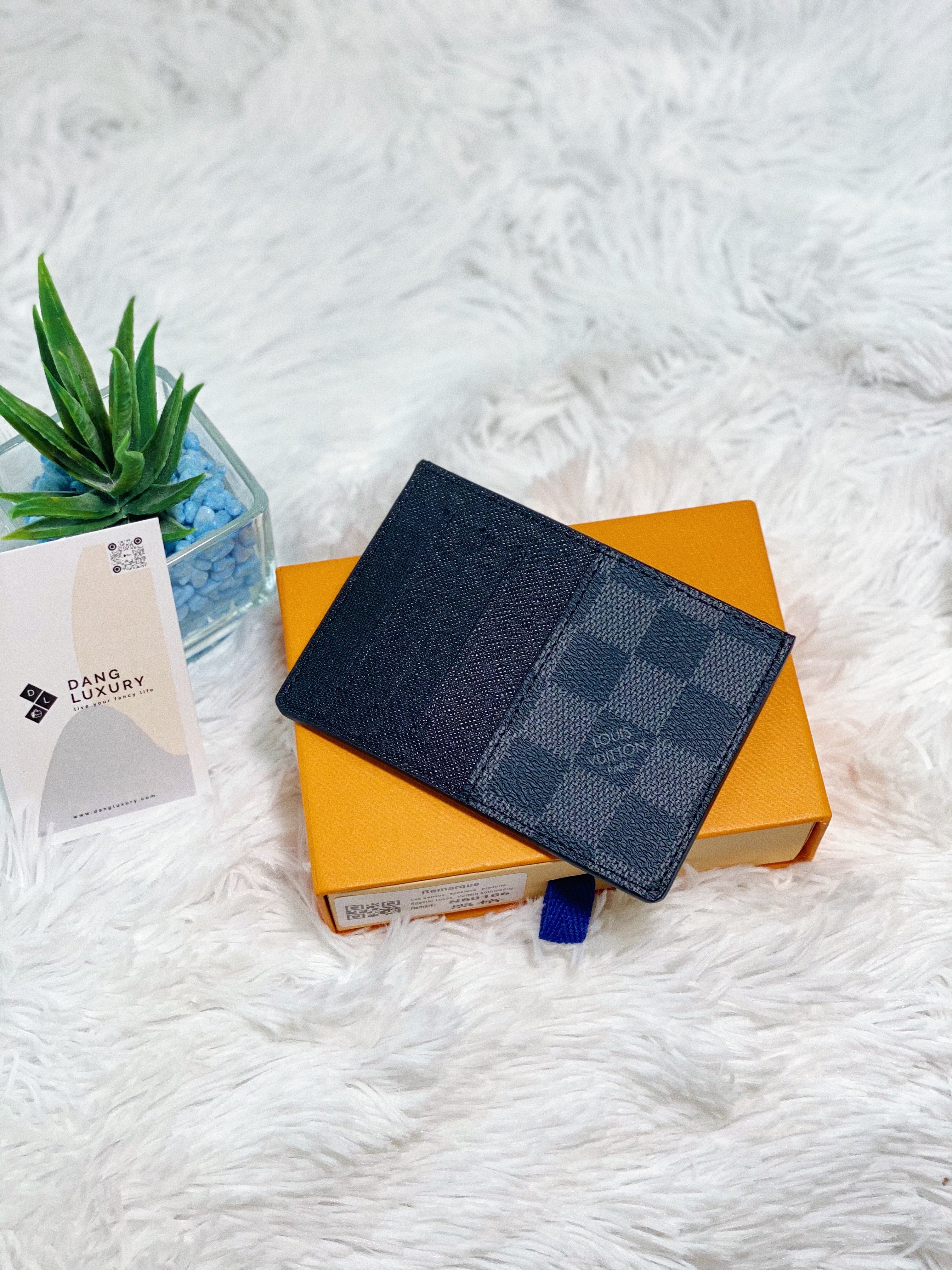 TOP Louis Vuitton LV LV Men Card Holder - BLACK