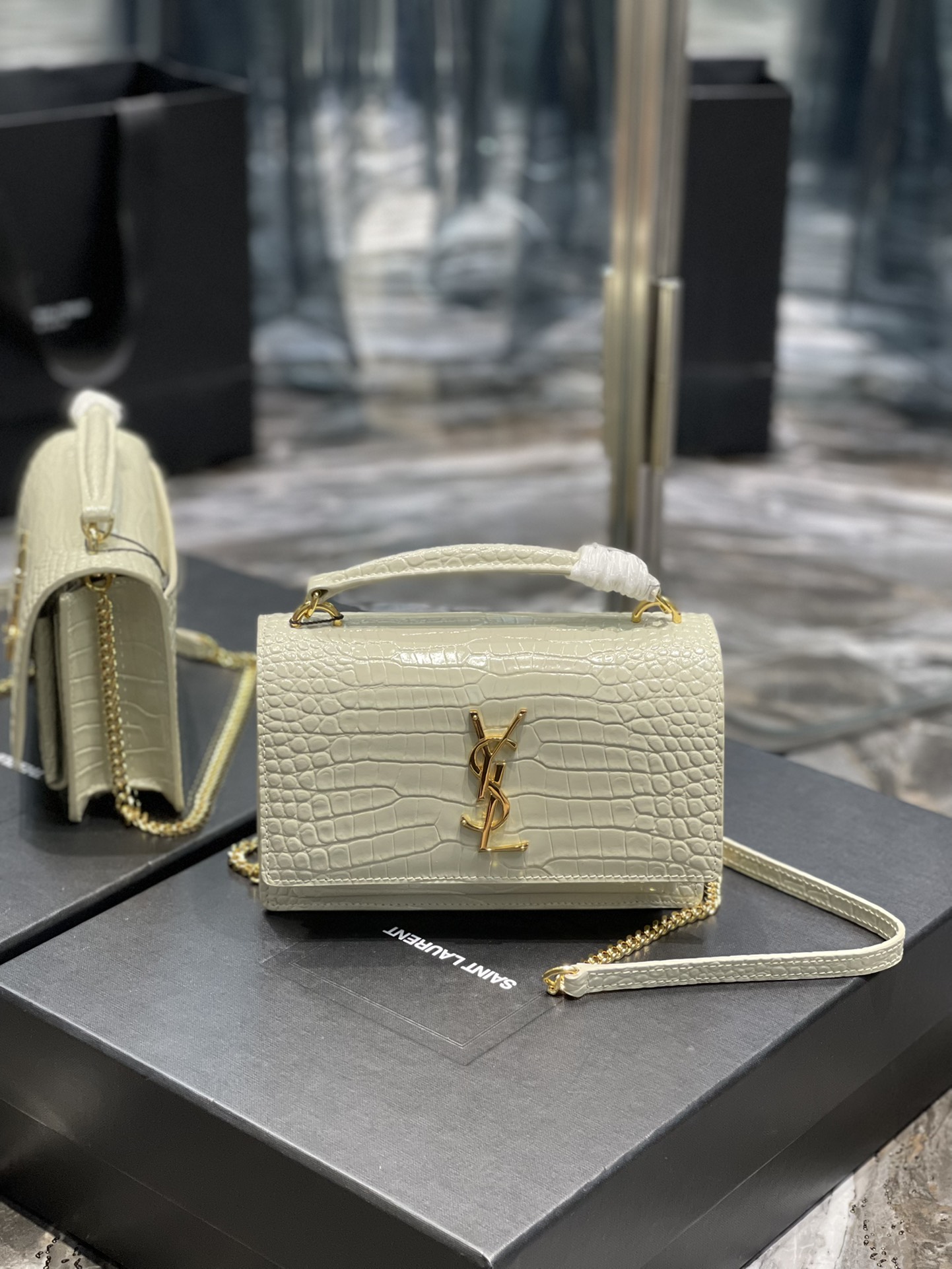 TOP Yves Saint Laurent YSL Crocodile Sunset Shoulder Bag -  SHW&GHW - 2 Color