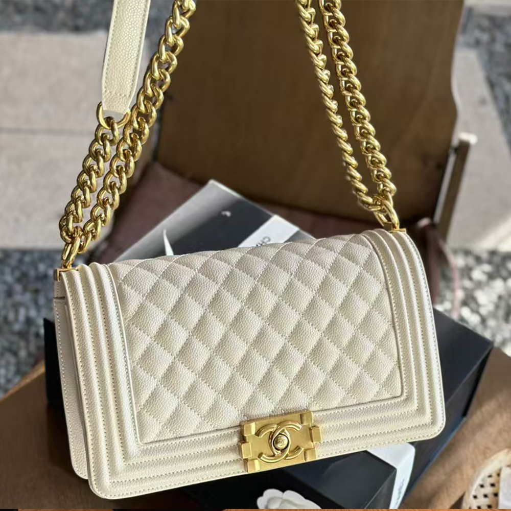 Chanel Large Boy Flap Bag (Replica)