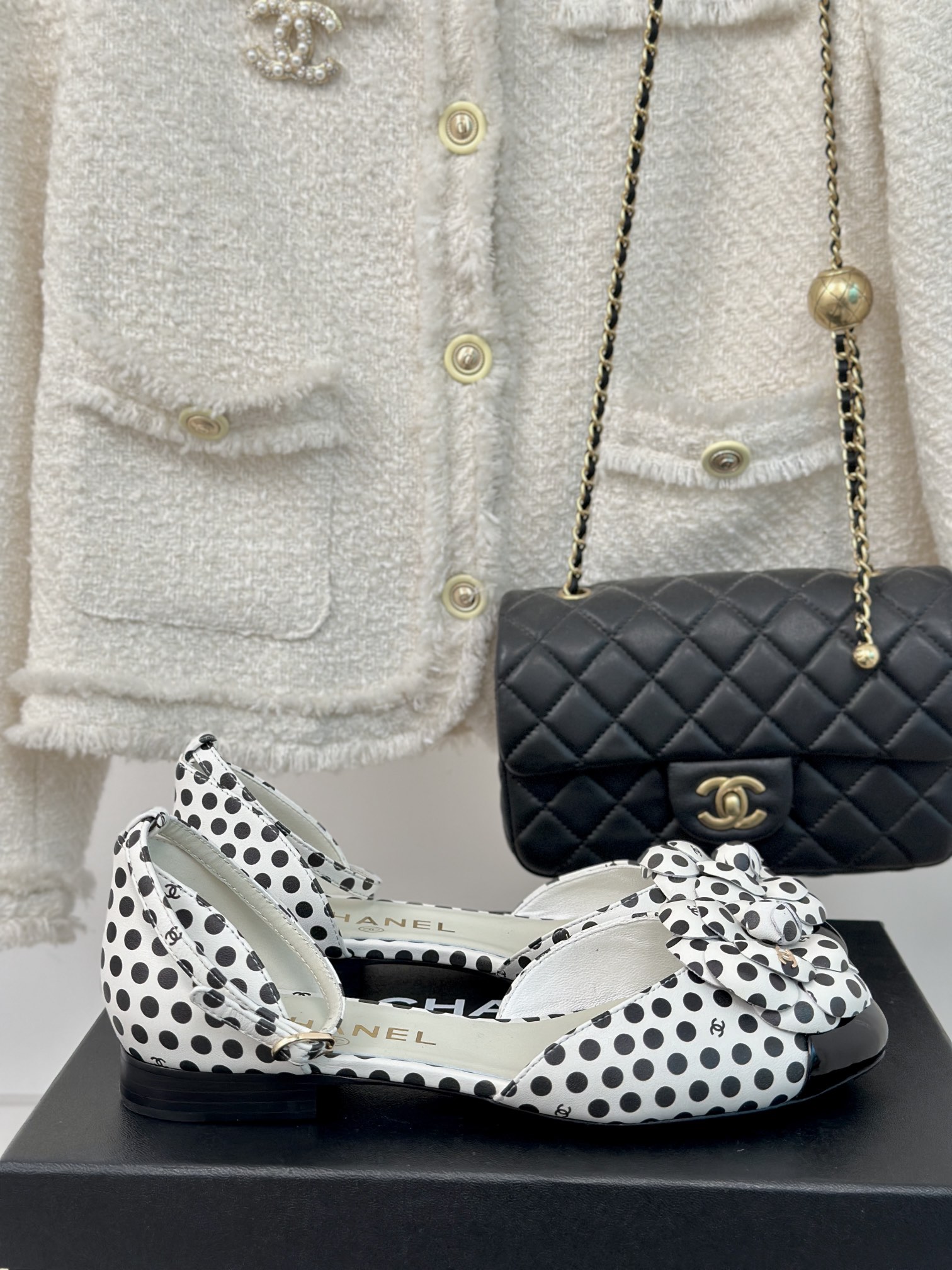 TOP CHANEL Camellia Polka Dots Sandals - 2 Color
