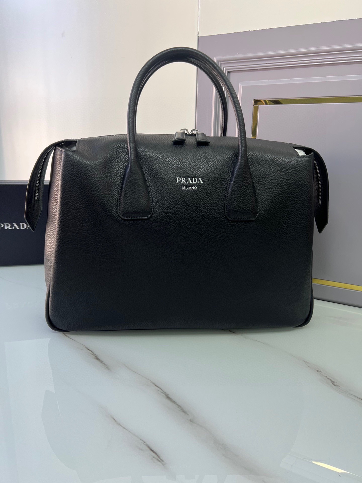 TOP PRADA Travel Bags Cowhide 50x33x19cm - Black