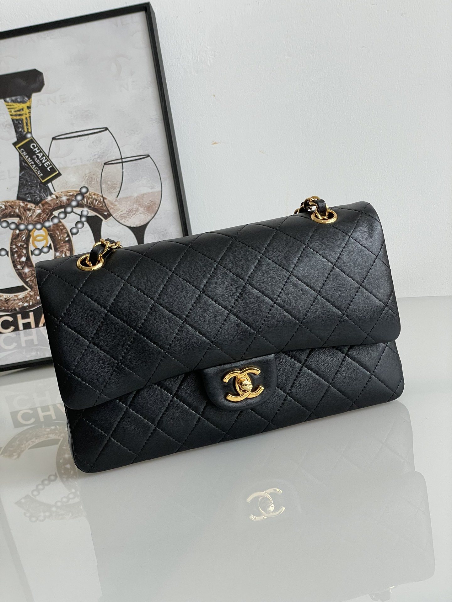 TOP CHANEL Vintage CF Flap Bag Sheepskin  26cm - Black