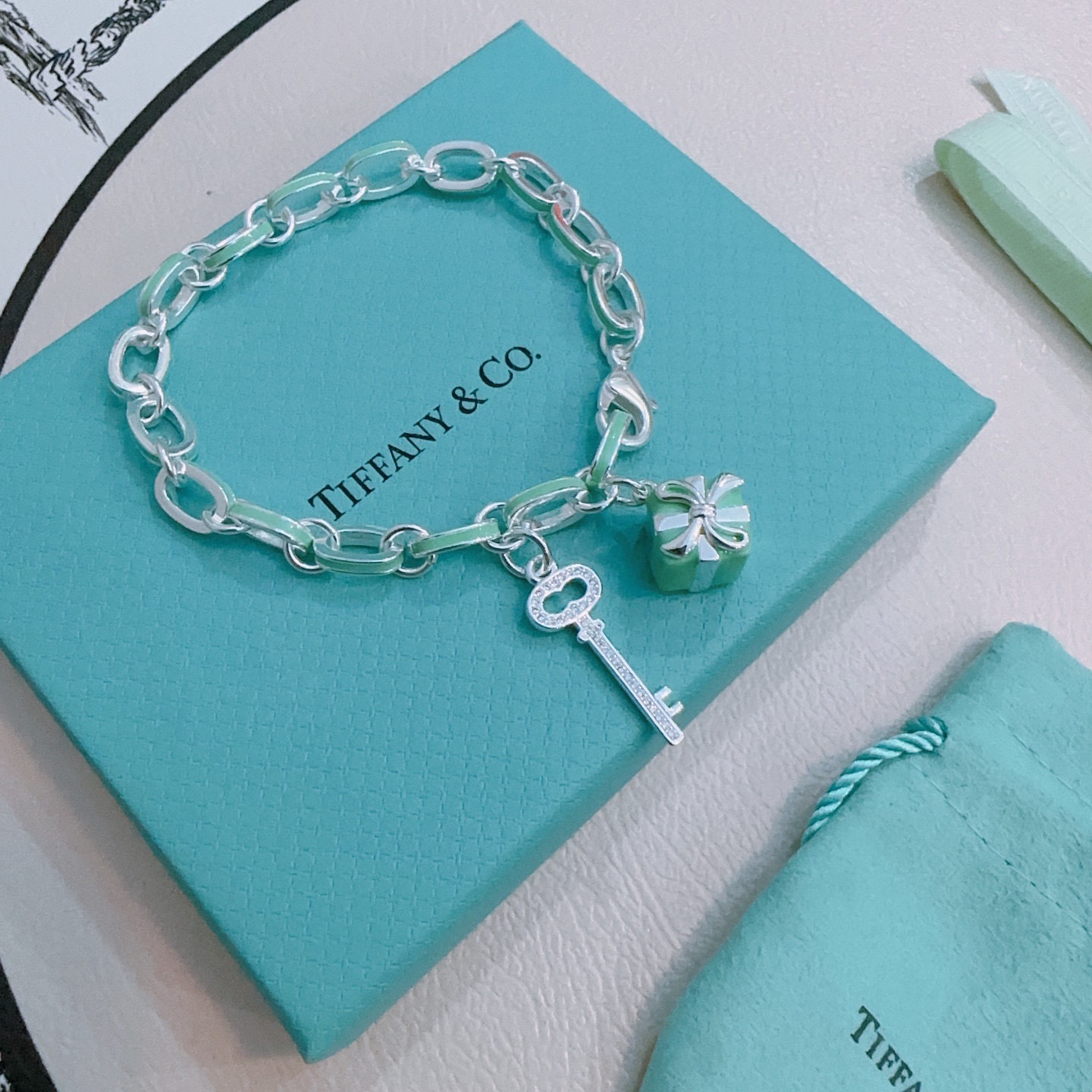 TOP Tiffany & Co.  Bracelet - Sliver