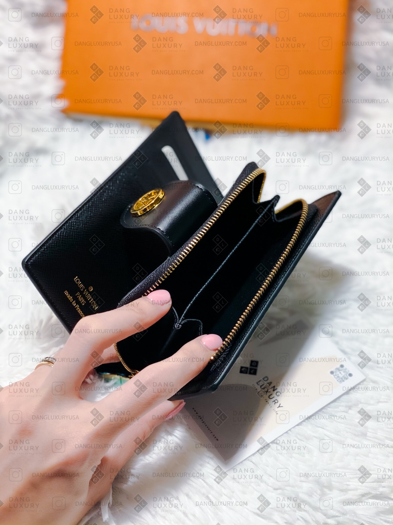 TOP Louis Vuitton LV LV Juliette Folding Wallet