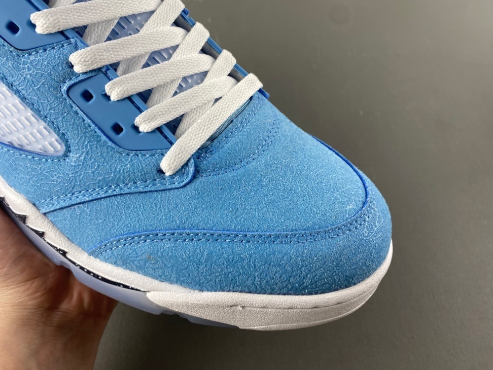 Air Jordan 5 North Carolina Blue Crack