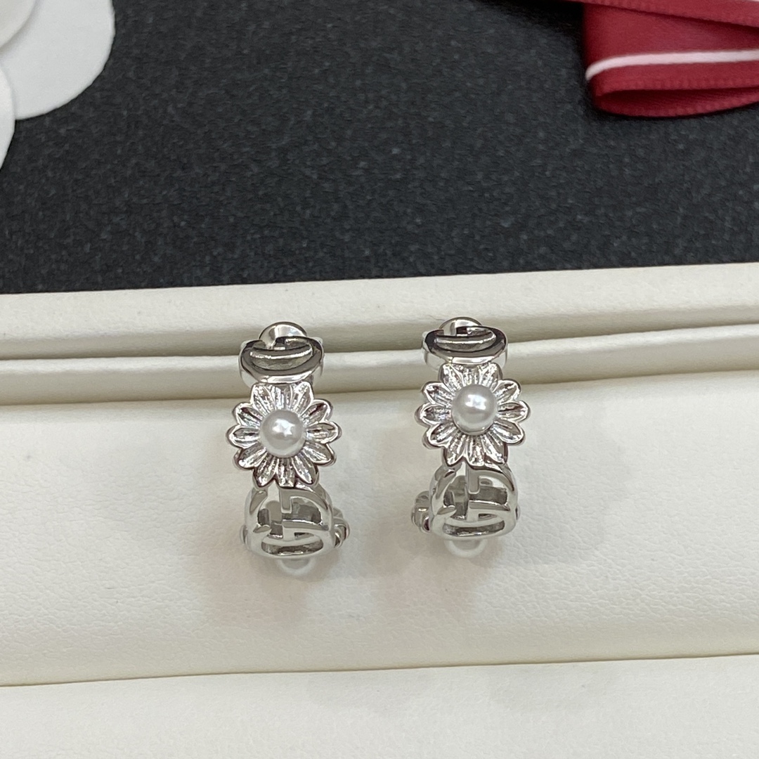 TOP GUCCI Flower Ring - 2 Colour