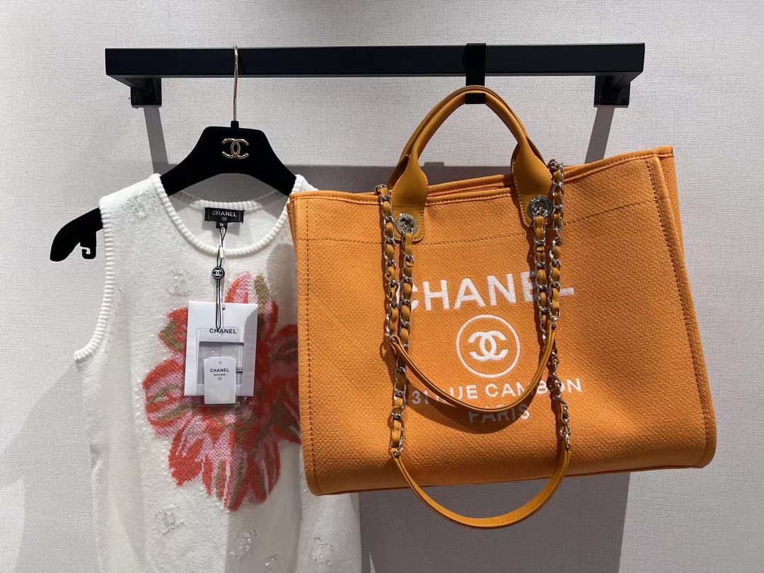 TOP CHANEL Deauville Tote Shopping Bag 38cm - Orange