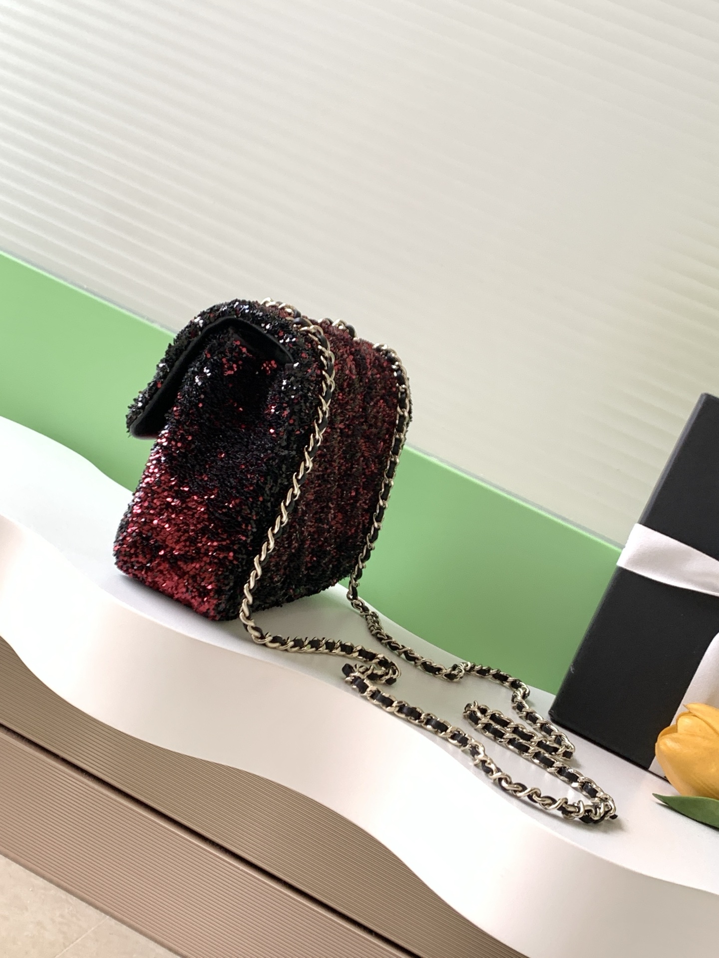 TOP CHANEL Classic Flap Bag Sequins 14x21x8cm - 3 Colors
