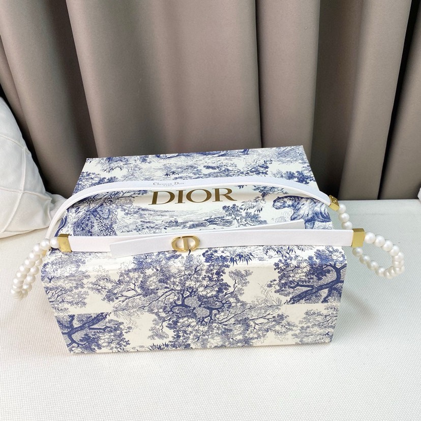 TOP Christian Dior Pearl Leather Belts 1.5CM - White