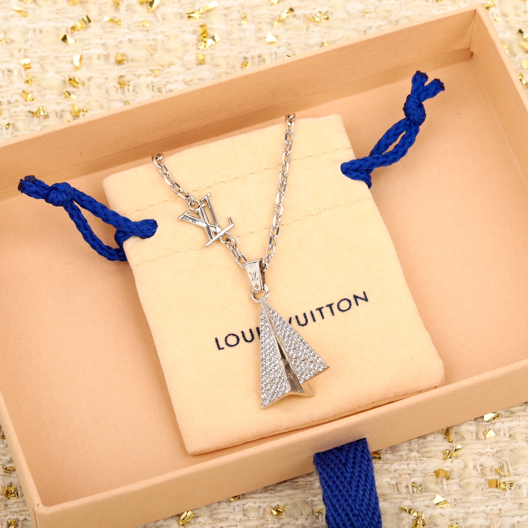 TOP Louis Vuitton LV  Necklace