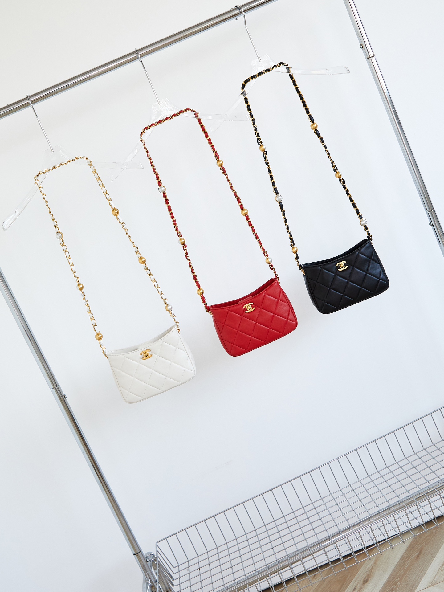 TOP CHANEL 24B Lambskin Hobo Bags - 13-18-7cm - 3 Colors - GHW&SHW