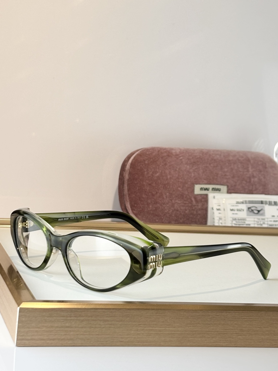 TOP Miu Miu Sunglasses - 4 Colors